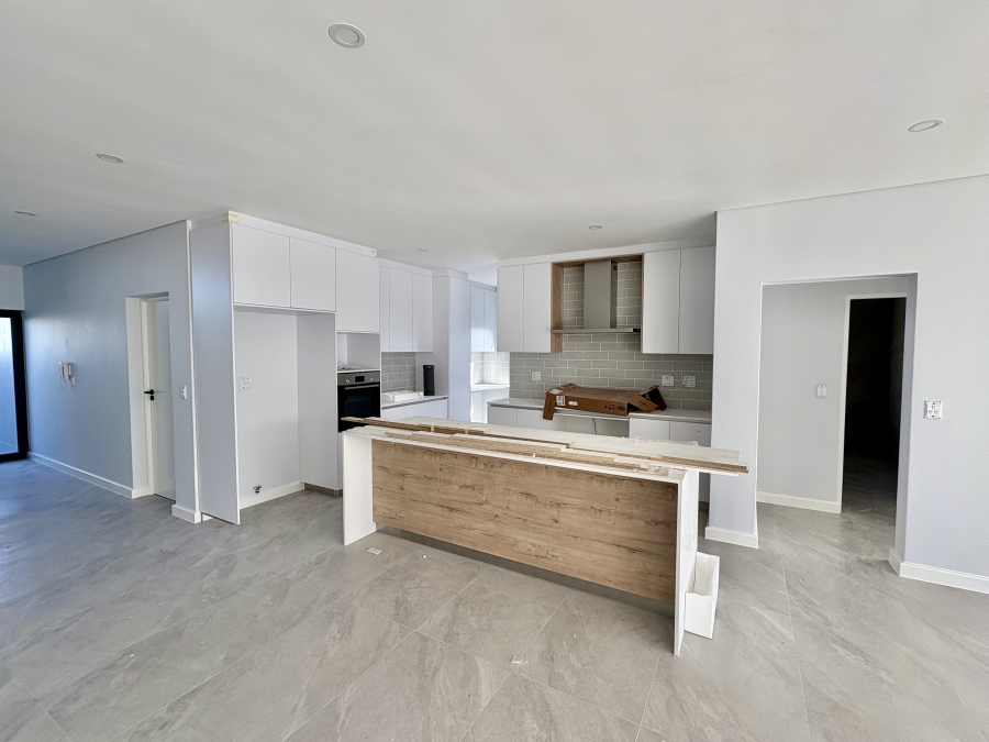 4 Bedroom Property for Sale in Sandown Western Cape